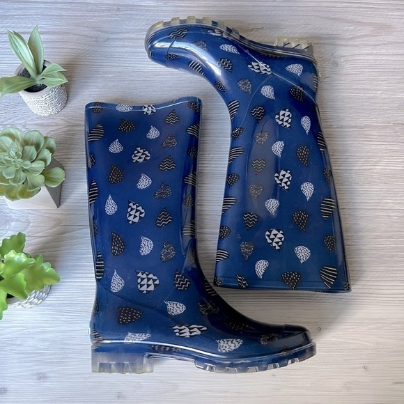 TOMS cabrilla rain moonlight blue raindrop print boots size 6 - Picture 9 of 13